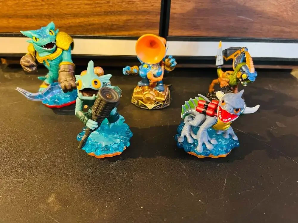 Skylanders SuperChargers Action Figure Bundle of 5